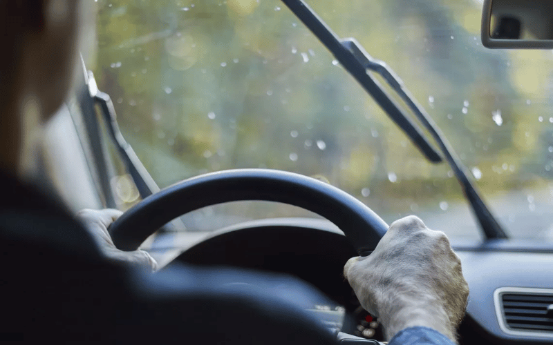 Kinh Nghiệm Xử Lý Sự Cố Thường Gặp Khi Đang Lái Xe